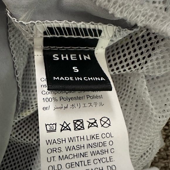 Men’s Pineapple Print Black Swim Shorts. Size Small - Picture 4 of 5